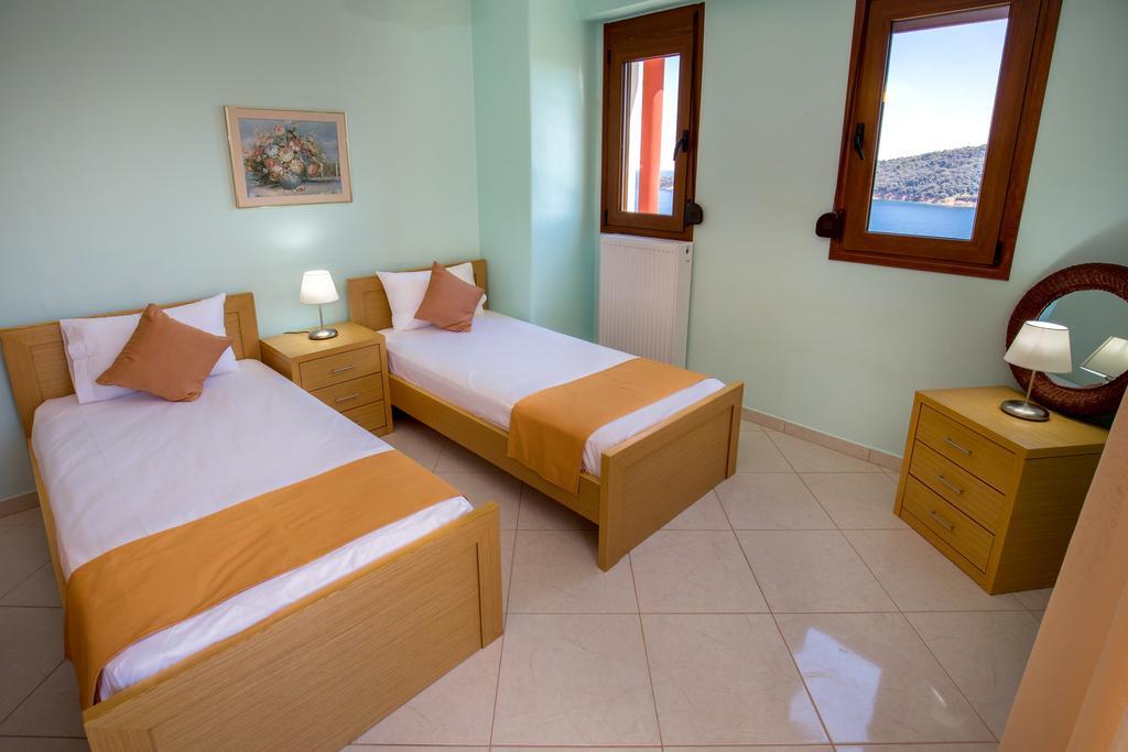 Aphrodite Villas Kinira Esterno foto