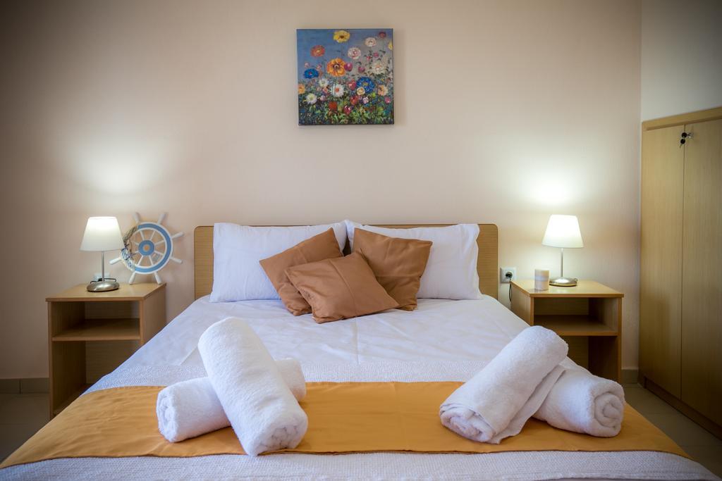 Aphrodite Villas Kinira Esterno foto